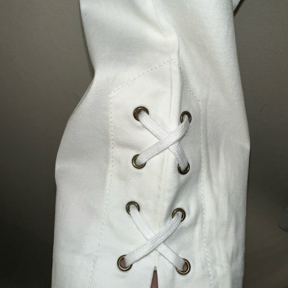 Talbots White Capris 0P 98% Cotton - Picture 3 of 9